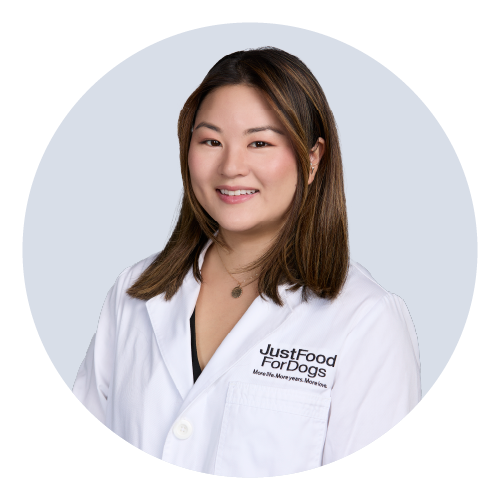 Dr. Lauren Tseng, Director of Veterinary Outreach